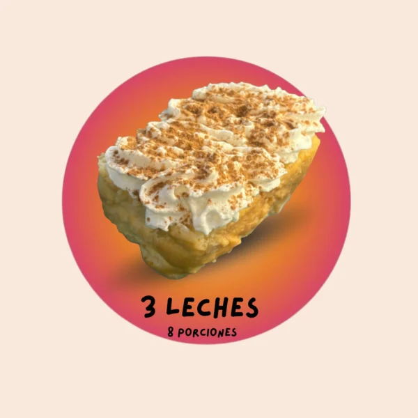 Pastel de tres leches con cobertura blanca y decoración desmenuzada